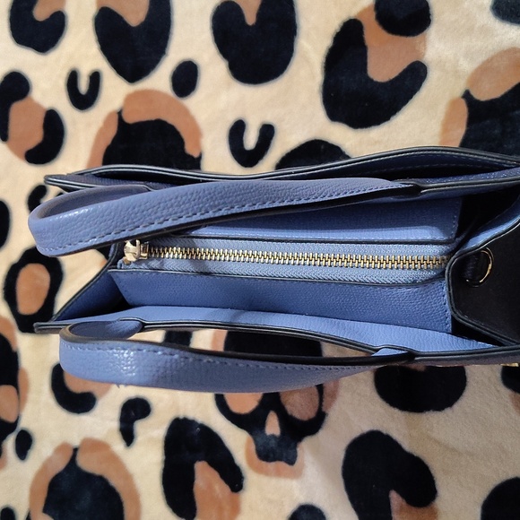 Karl Lagerfeld Navy Tote with Gold and Red Accents - Picture 5 of 9